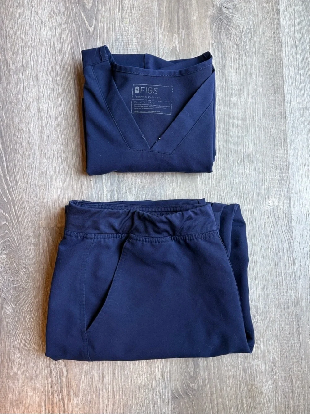 Figs Set in Navy